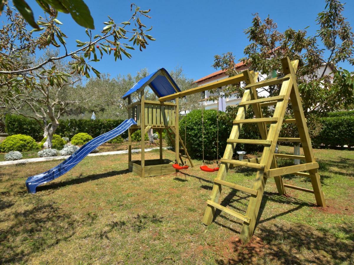 Holiday Home Nikolina By Interhome Vir Exteriör bild